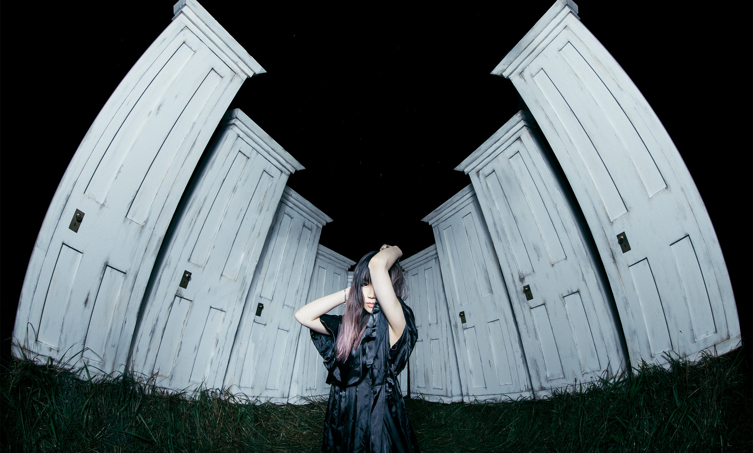 【Aimer】7th ALBUM『Open α Door』ー大ヒットシングル「残響散歌」を始め、玉井健二プロデュース楽曲を多数収録