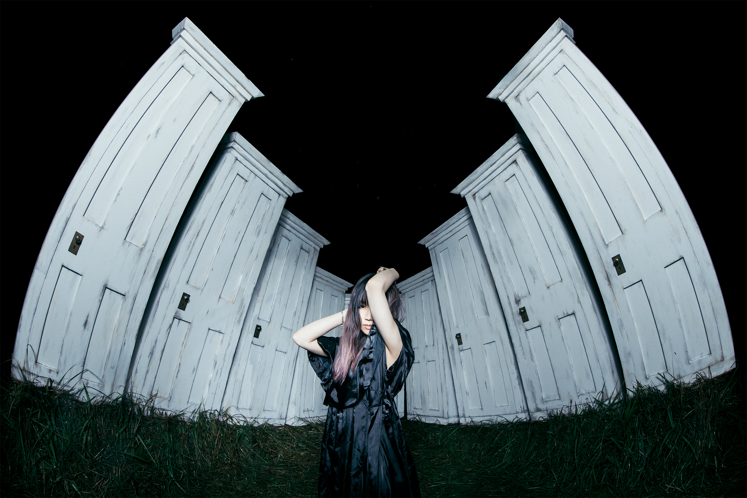 LiSAとAimerが共演した至福の一夜。徳島の夜空のもと開催された